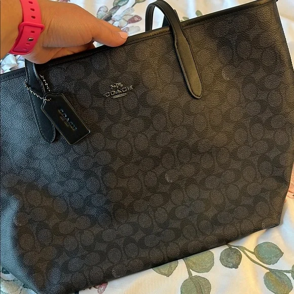 Coach Black Classic Tote Bag - Picture 3 of 13